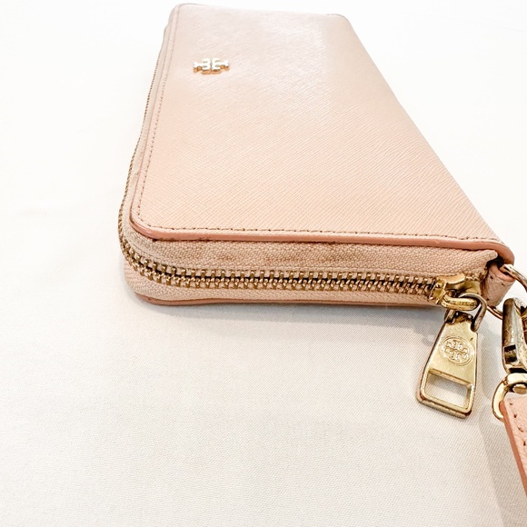 Tory Burch Saffiano Leather Tote & Matching Wallet - Picture 14 of 16